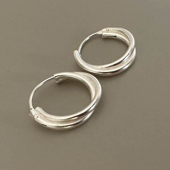 Sterling Silver Twist Hoop Earrings 12mm - Picture 4 of 14